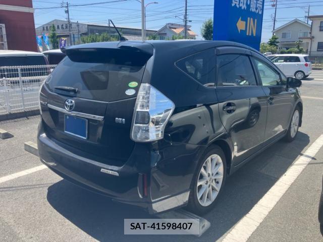 Toyota PRIUS ALPHA 2012-03 8209694-2