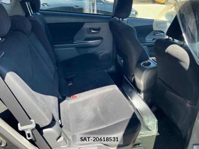 Toyota PRIUS ALPHA 2013-11 8209696-10
