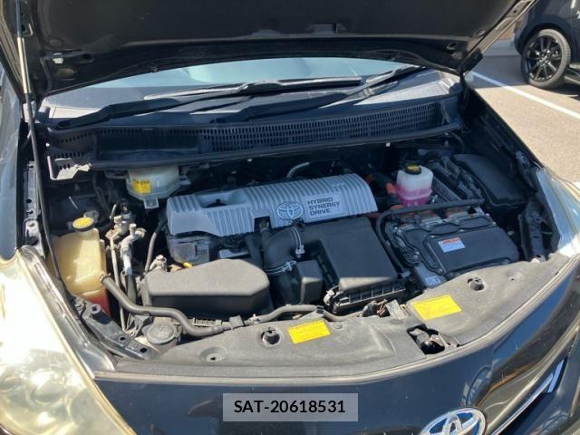 Toyota PRIUS ALPHA 2013-11 8209696-12