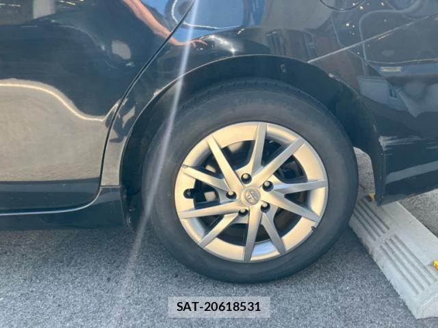 Toyota PRIUS ALPHA 2013-11 8209696-3