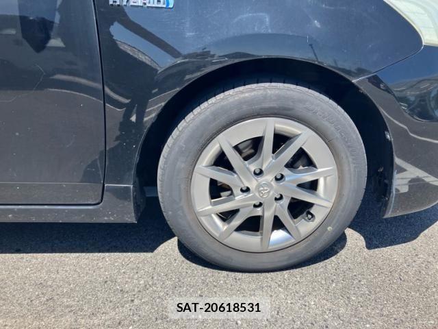 Toyota PRIUS ALPHA 2013-11 8209696-5