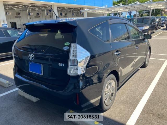 Toyota PRIUS ALPHA 2013-11 8209696-6