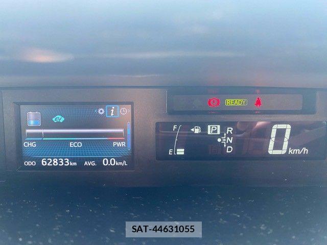 Toyota PRIUS ALPHA 2017-08 8209683-17