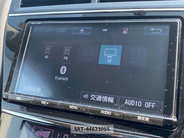 Toyota PRIUS ALPHA 2017-08 8209683-21