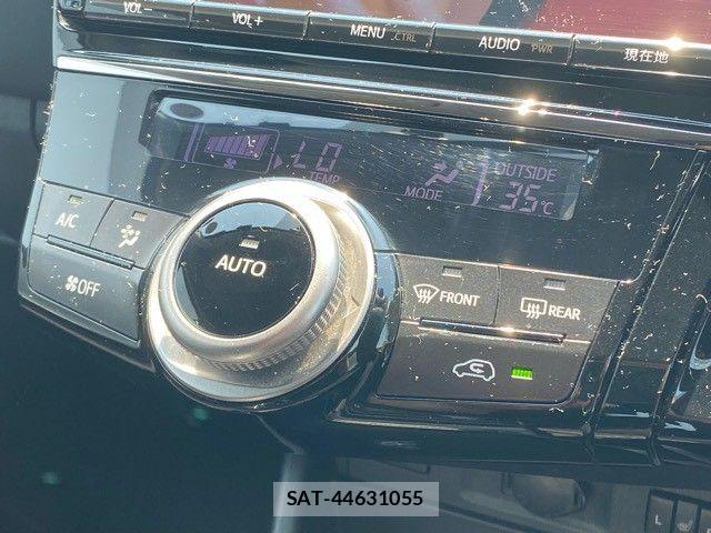 Toyota PRIUS ALPHA 2017-08 8209683-24