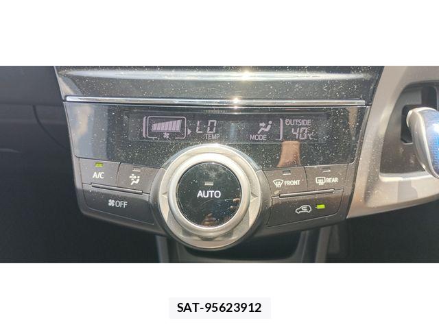 Toyota PRIUS ALPHA 2016-11 8209686-17