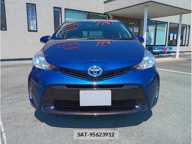 Toyota PRIUS ALPHA 2016-11 8209686-1