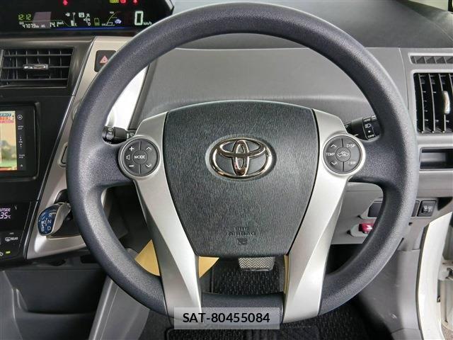 Toyota PRIUS ALPHA 2012-03 8209685-9