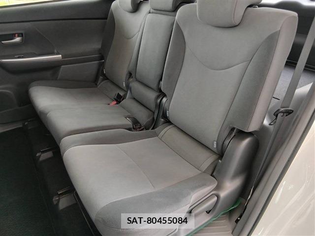 Toyota PRIUS ALPHA 2012-03 8209685-14