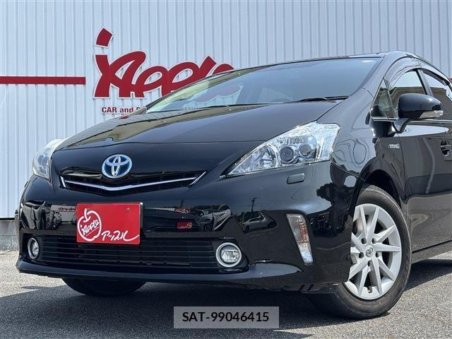 Toyota PRIUS ALPHA 2012-10 8209687-1