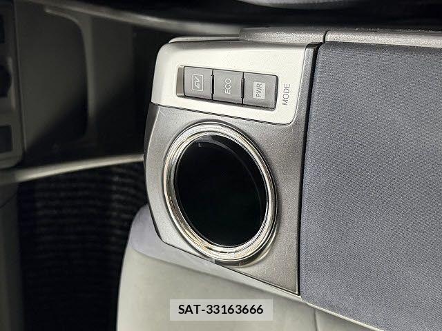 Toyota PRIUS ALPHA 2012-01 8209689-17