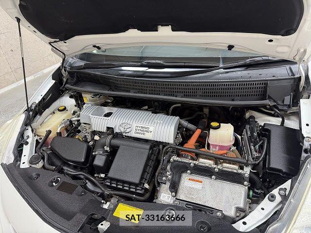 Toyota PRIUS ALPHA 2012-01 8209689-20