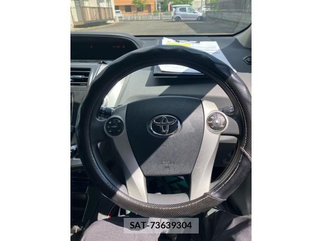Toyota PRIUS ALPHA 2012-03 8209697-13