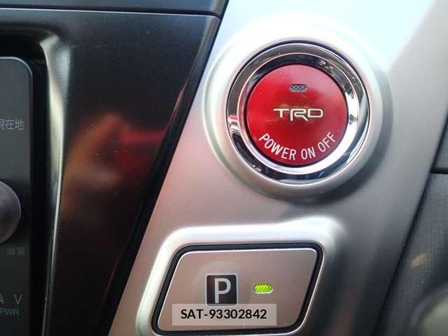 Toyota PRIUS ALPHA 2012-10 8209688-14