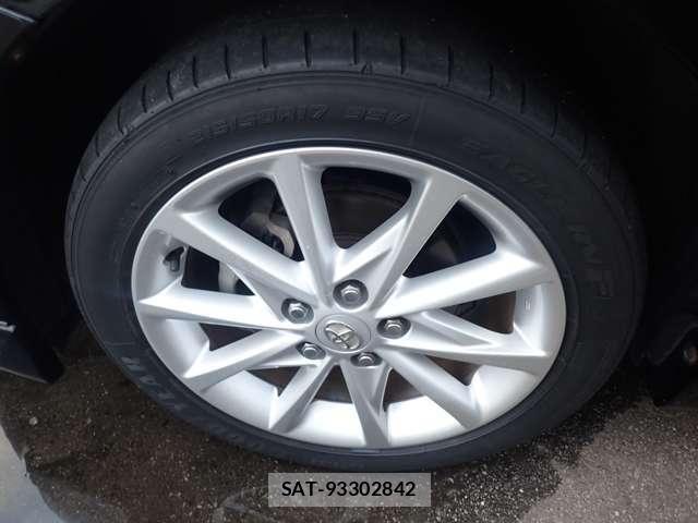 Toyota PRIUS ALPHA 2012-10 8209688-25
