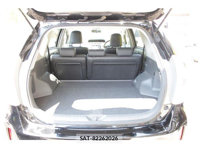 Toyota PRIUS ALPHA 2013-12 8209684-19