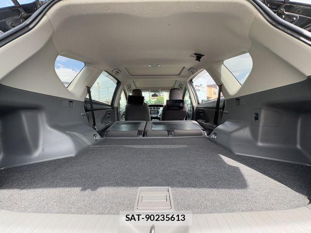 Toyota PRIUS ALPHA 2012-07 8209693-16