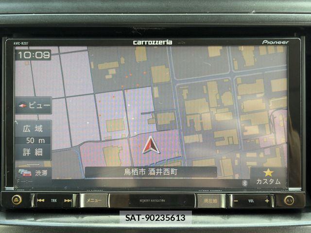 Toyota PRIUS ALPHA 2012-07 8209693-18
