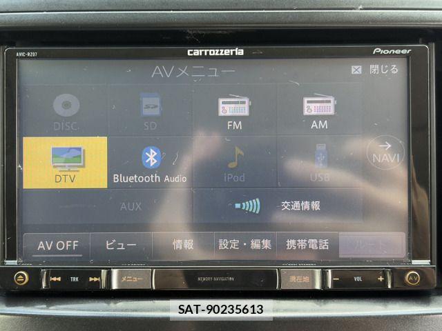 Toyota PRIUS ALPHA 2012-07 8209693-19