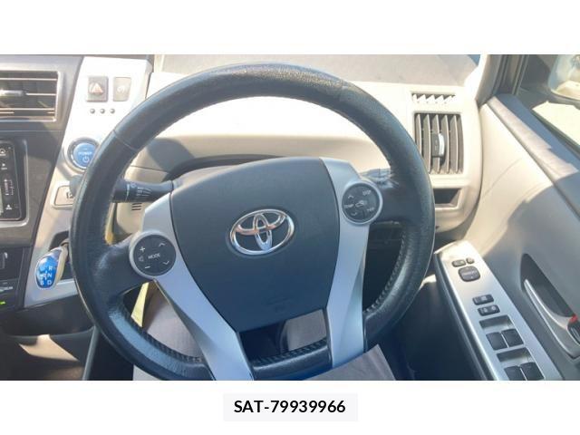 Toyota PRIUS ALPHA 2011-10 8209691-0