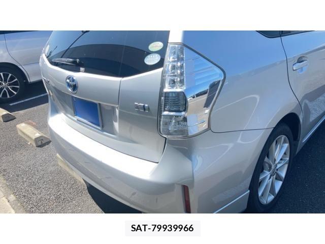 Toyota PRIUS ALPHA 2011-10 8209691-9