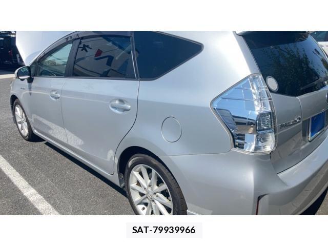 Toyota PRIUS ALPHA 2011-10 8209691-11