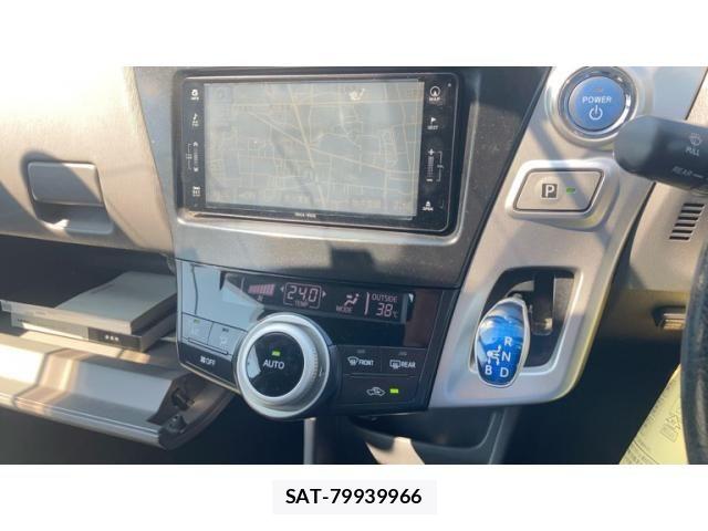 Toyota PRIUS ALPHA 2011-10 8209691-2