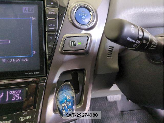 Toyota PRIUS ALPHA 2013-11 8209690-11