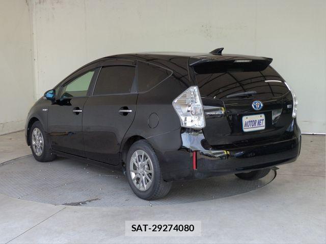 Toyota PRIUS ALPHA 2013-11 8209690-19