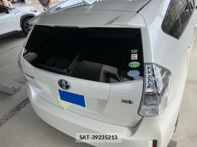 Toyota PRIUS ALPHA 2013-11 8231389-1