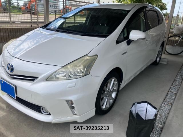 Toyota PRIUS ALPHA 2013-11 8231389-3