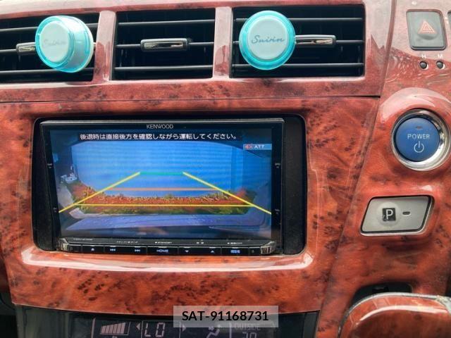 Toyota PRIUS ALPHA 2013-12 8231387-19
