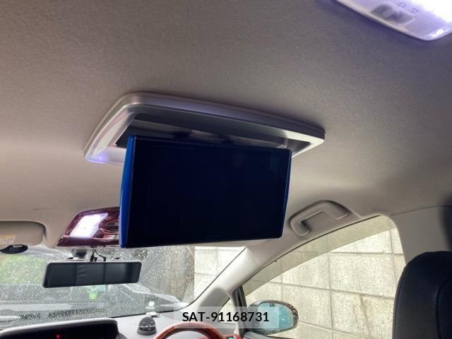 Toyota PRIUS ALPHA 2013-12 8231387-21