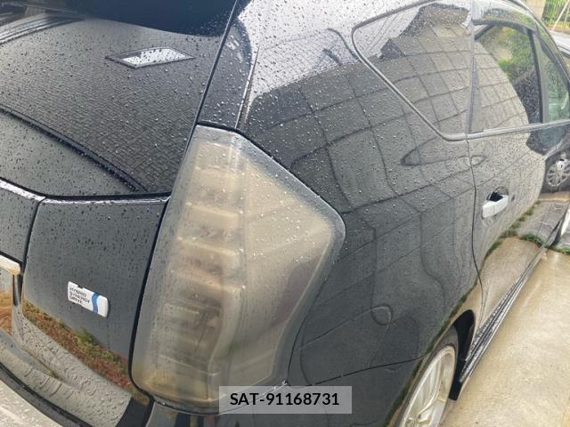 Toyota PRIUS ALPHA 2013-12 8231387-3