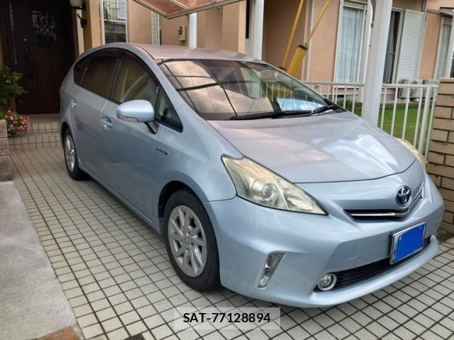 Toyota PRIUS ALPHA 2012-05 8231397-1