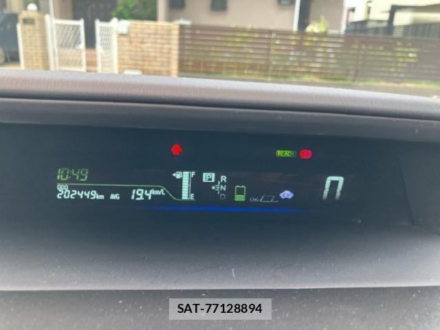 Toyota PRIUS ALPHA 2012-05 8231397-19
