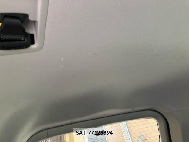 Toyota PRIUS ALPHA 2012-05 8231397-24