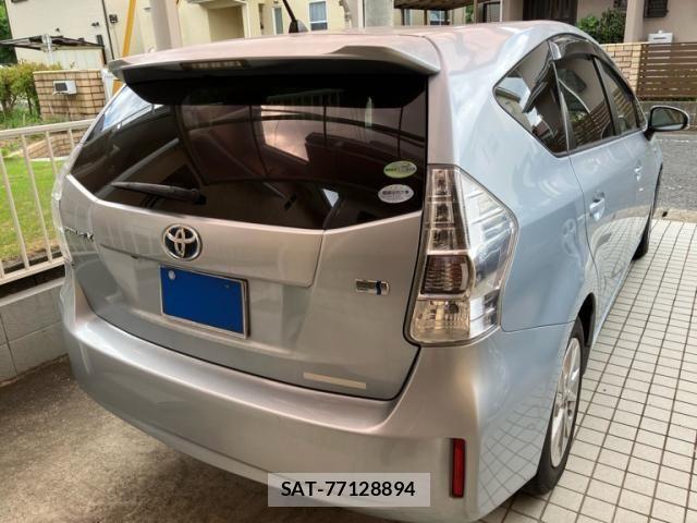 Toyota PRIUS ALPHA 2012-05 8231397-2