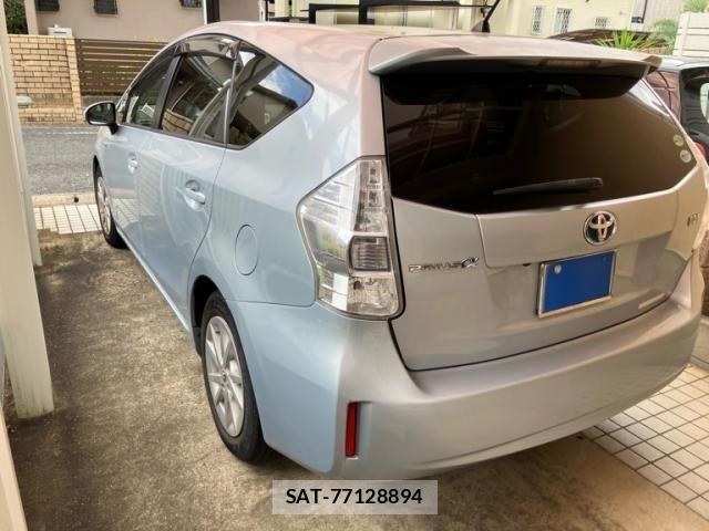Toyota PRIUS ALPHA 2012-05 8231397-3