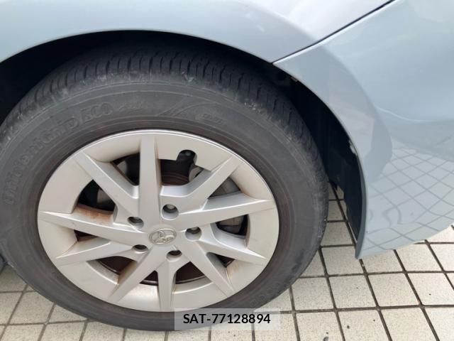 Toyota PRIUS ALPHA 2012-05 8231397-5