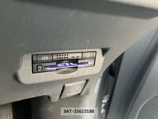 Toyota PRIUS ALPHA 2012-03 8231399-9