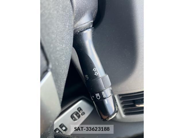 Toyota PRIUS ALPHA 2012-03 8231399-10