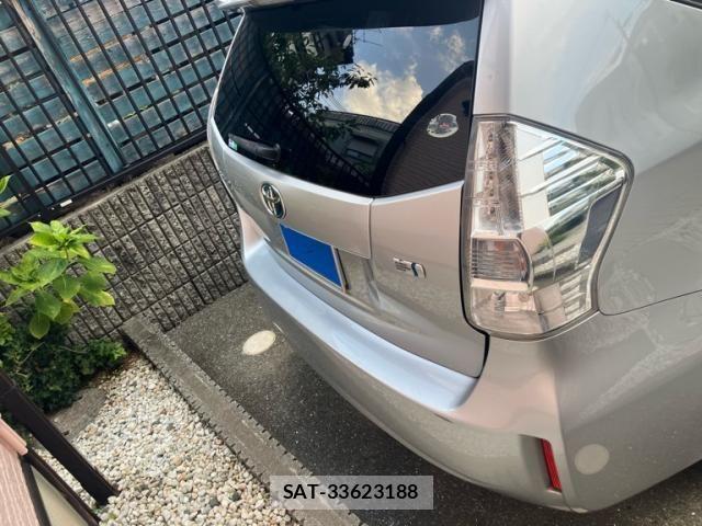 Toyota PRIUS ALPHA 2012-03 8231399-1