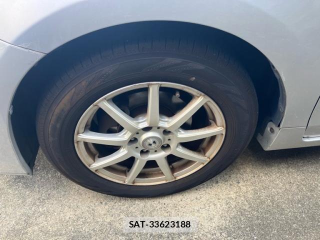Toyota PRIUS ALPHA 2012-03 8231399-3