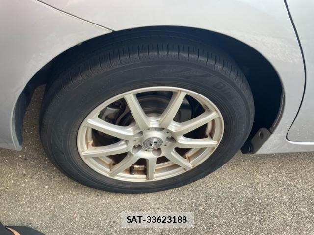 Toyota PRIUS ALPHA 2012-03 8231399-5