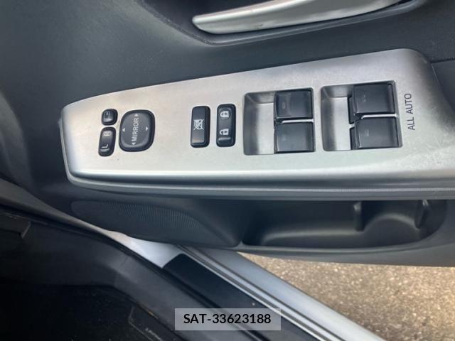 Toyota PRIUS ALPHA 2012-03 8231399-7