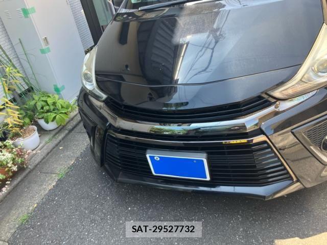 Toyota PRIUS ALPHA 2015-08 8231384-0