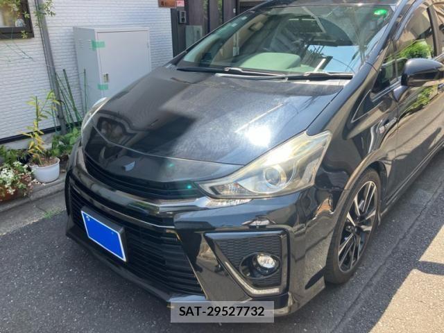 Toyota PRIUS ALPHA 2015-08 8231384-2