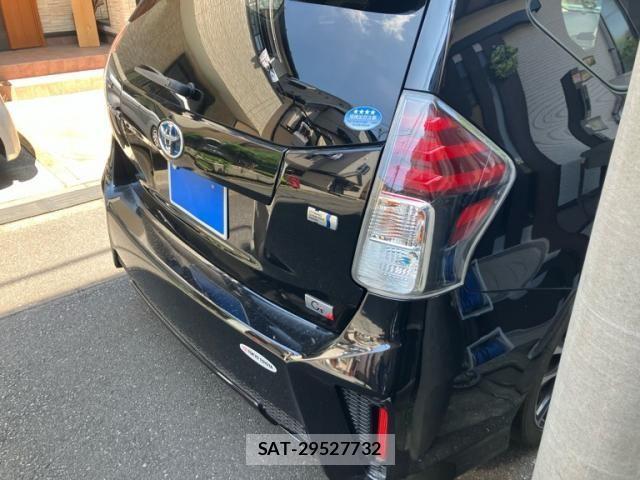 Toyota PRIUS ALPHA 2015-08 8231384-3