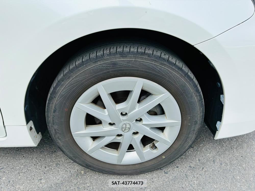 Toyota PRIUS ALPHA 2015-11 8111256-26